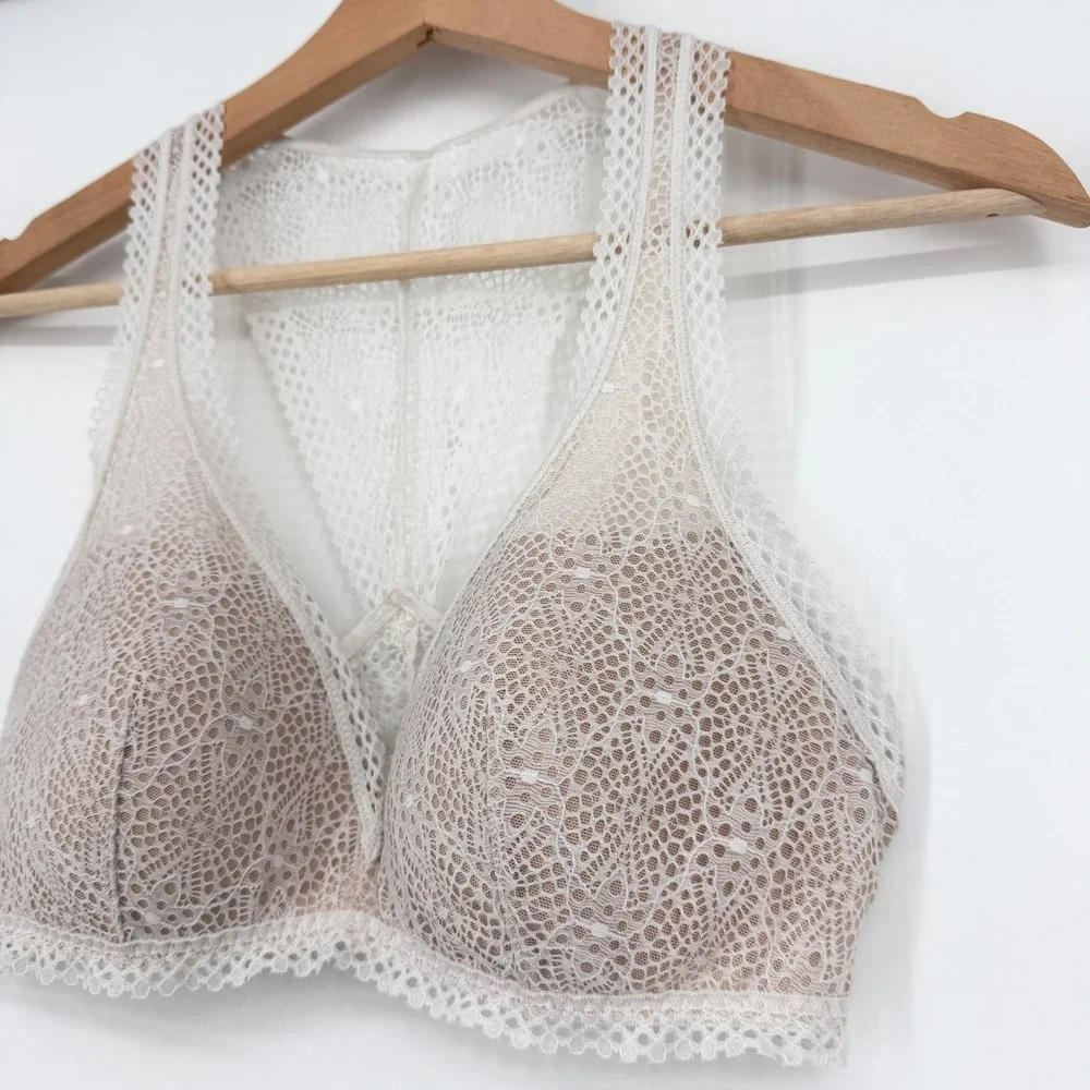 Victoria's Secret White Lace Racerback Bralette Sz M Lined Beige